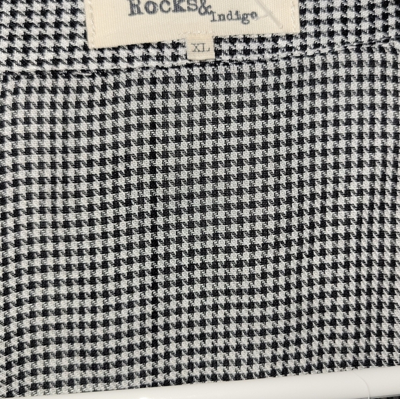 XL Ruffle Blouse - Picture 2 of 2